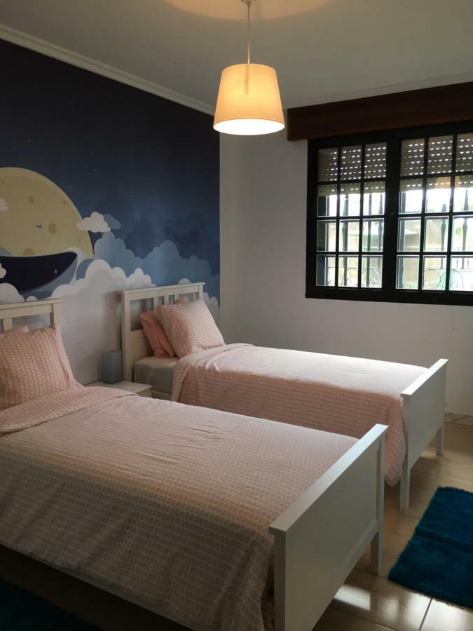 Apartamento As Sinas Apartment บียานูเอบา เด อาโรซา ภายนอก รูปภาพ