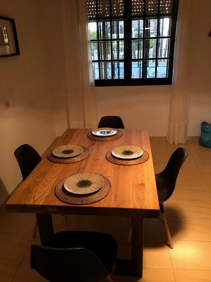Apartamento As Sinas Apartment บียานูเอบา เด อาโรซา ภายนอก รูปภาพ