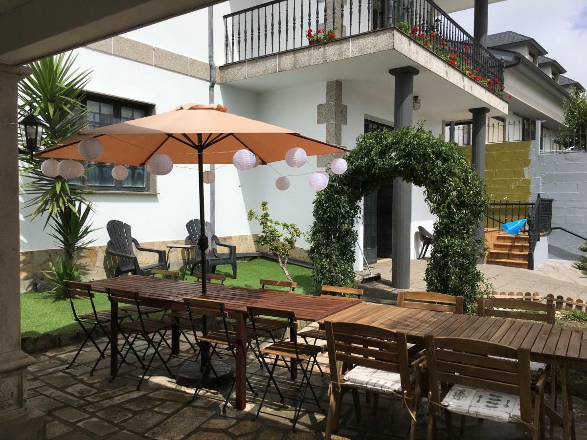 Apartamento As Sinas Apartment บียานูเอบา เด อาโรซา ภายนอก รูปภาพ