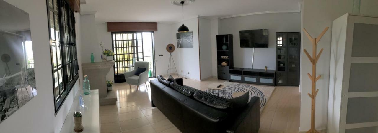 Apartamento As Sinas Apartment บียานูเอบา เด อาโรซา ภายนอก รูปภาพ