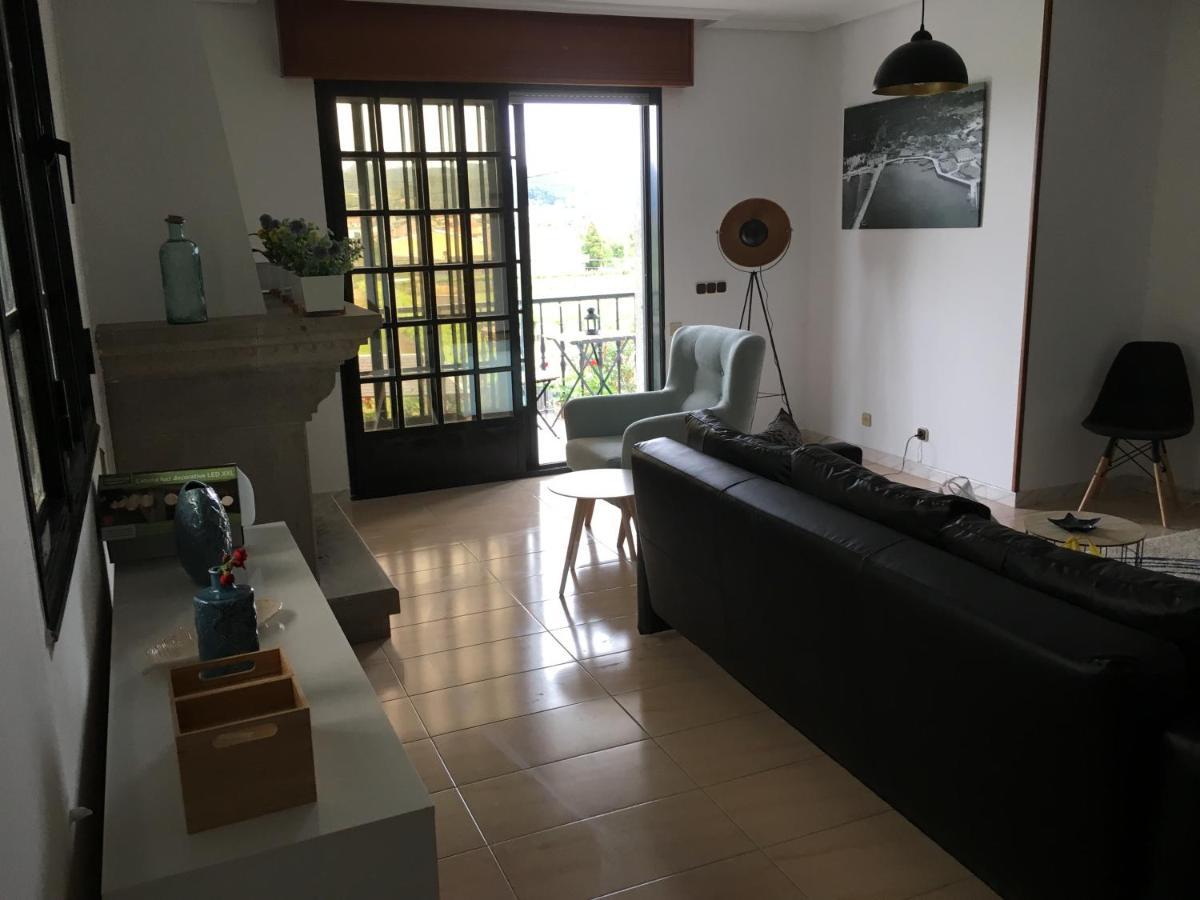 Apartamento As Sinas Apartment บียานูเอบา เด อาโรซา ภายนอก รูปภาพ